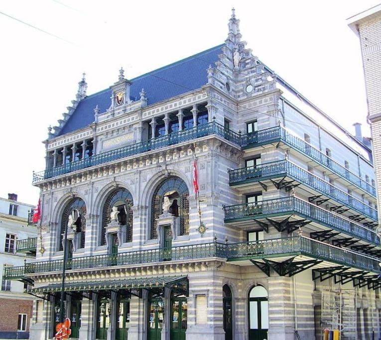 Penthouse Duplex Cosy 2 Chambres Au Coeur De Bruxelles Luaran gambar