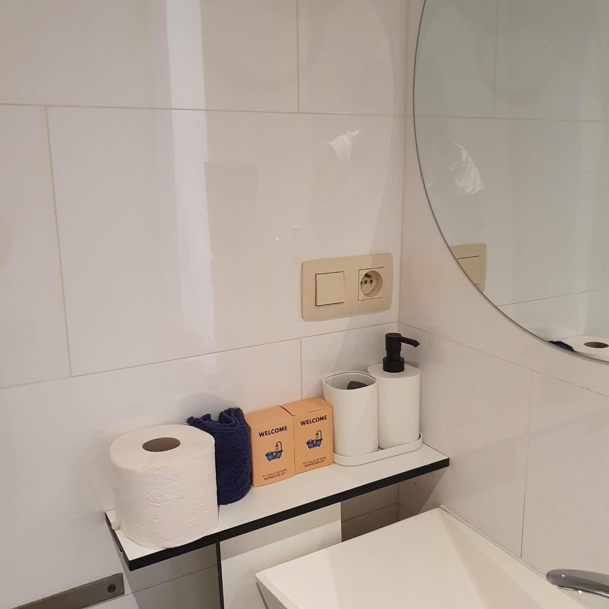 Penthouse Duplex Cosy 2 Chambres Au Coeur De Bruxelles Luaran gambar
